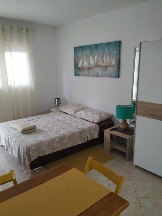 טרוגיר Studio Apartman Violeta II - 50M From The Beach מראה חיצוני תמונה