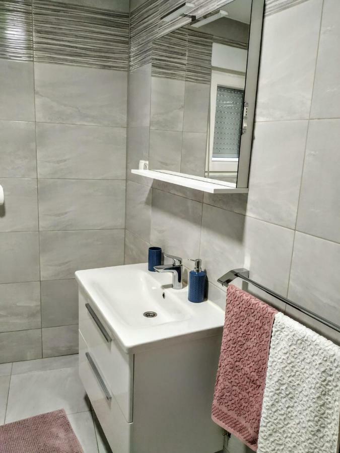 טרוגיר Studio Apartman Violeta II - 50M From The Beach מראה חיצוני תמונה